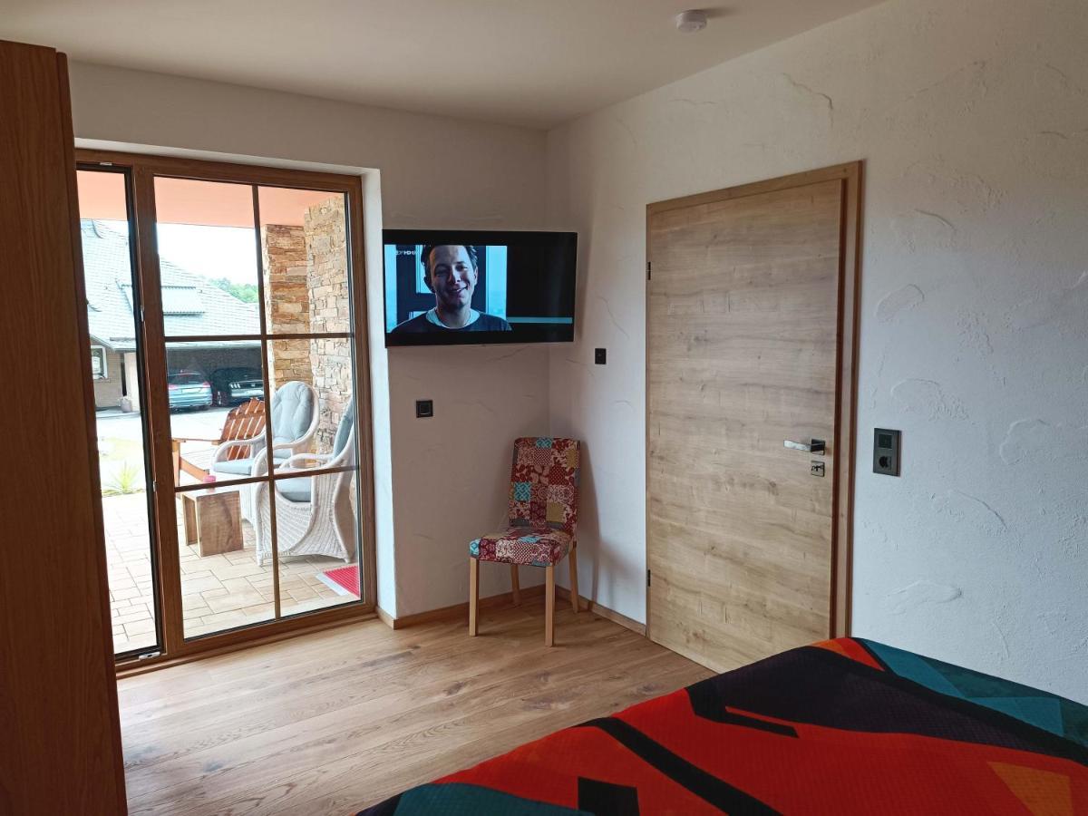 Luxus Ferienwohnung Chalet Seenaehe Schalkenmehren Exteriér fotografie