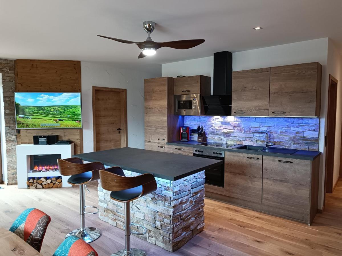Luxus Ferienwohnung Chalet Seenaehe Schalkenmehren Exteriér fotografie